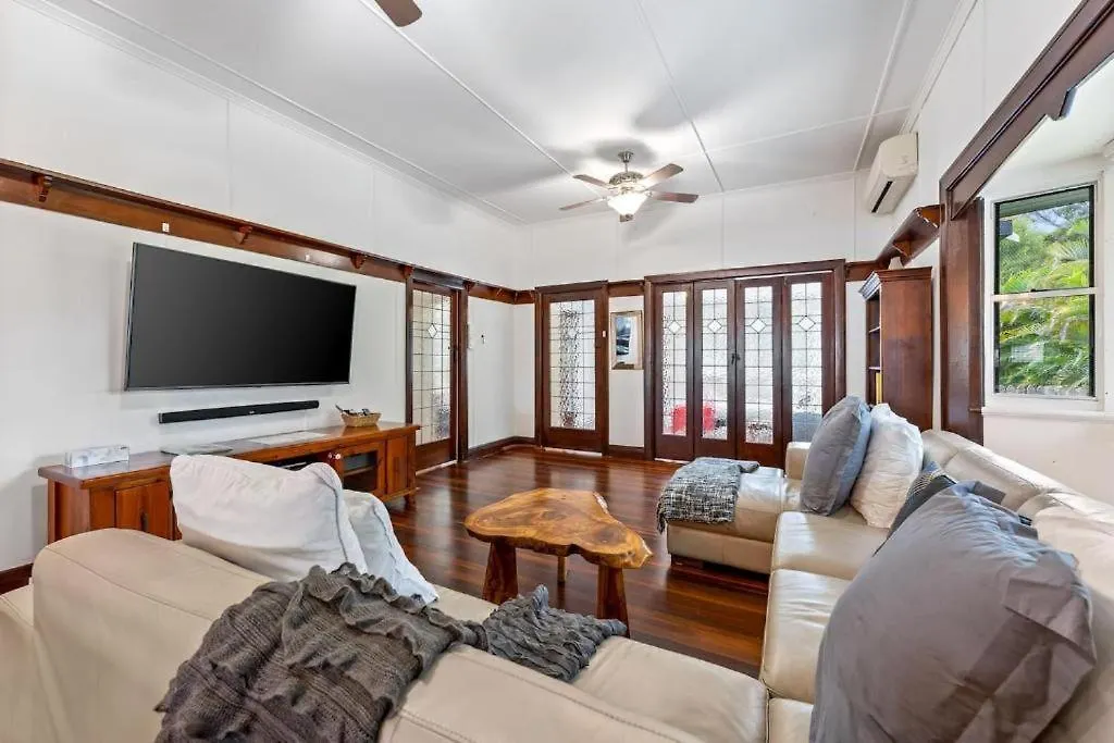 Hervey Bay Beach House Pialba